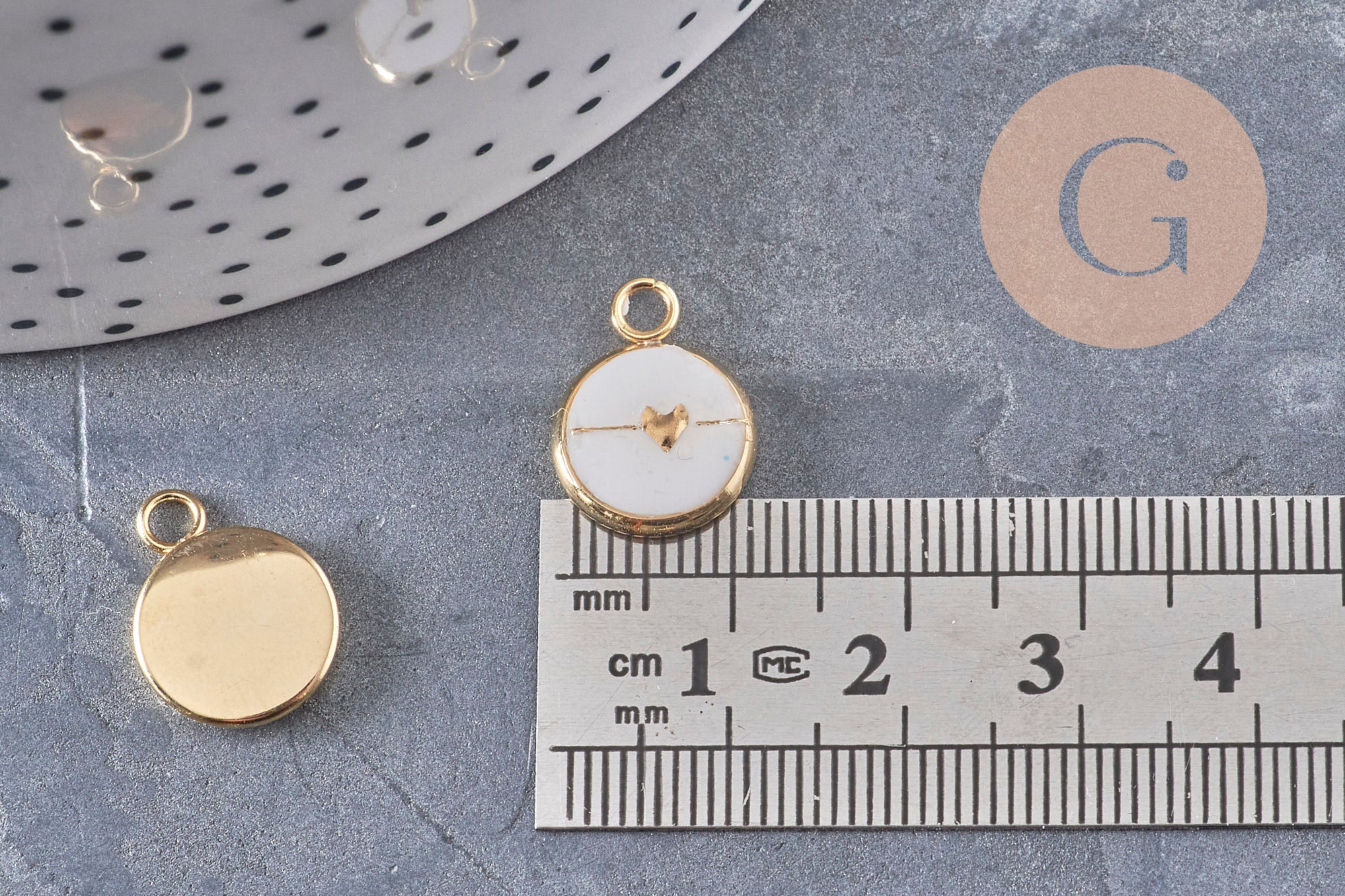 Pendentif rond petit coeur acier 304 inoxydable doré ip 8mm, x1 (G11016)