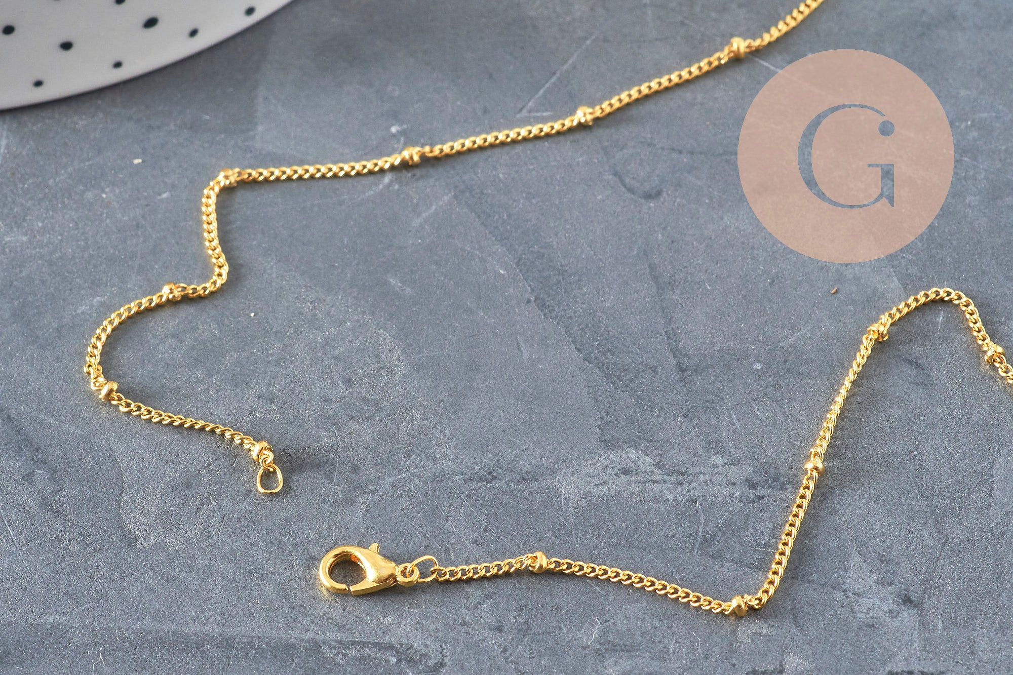Collar cadena satélite hierro y latón dorado 81.5cm, x1 VÁLIDO