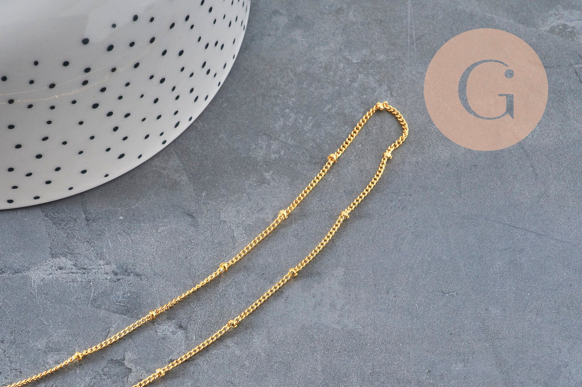 Collar cadena satélite hierro y latón dorado 81.5cm, x1 VÁLIDO
