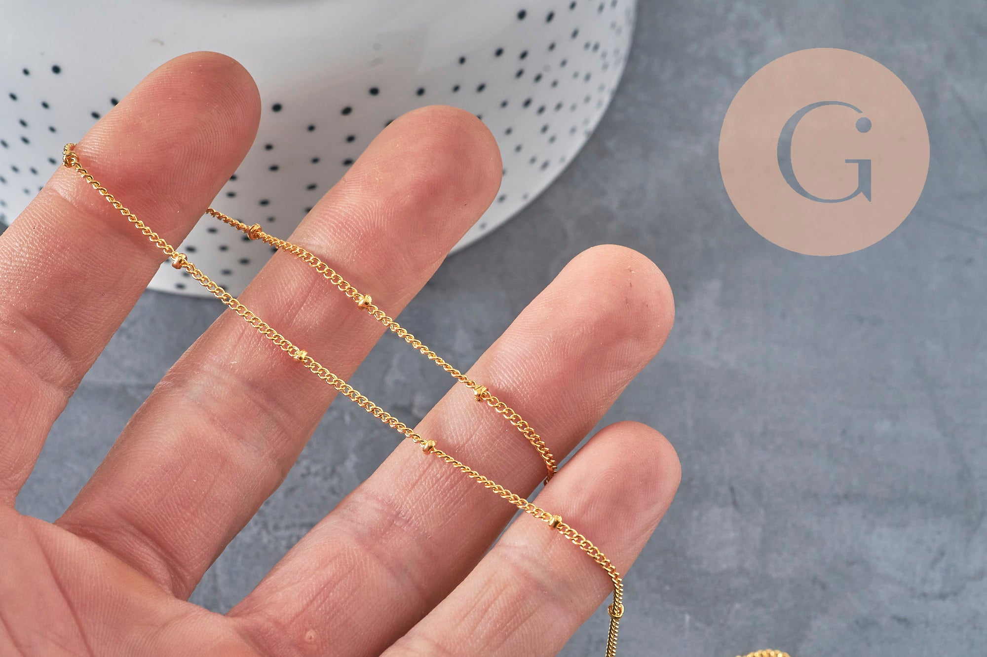 Collar cadena satélite hierro y latón dorado 81.5cm, x1 VÁLIDO