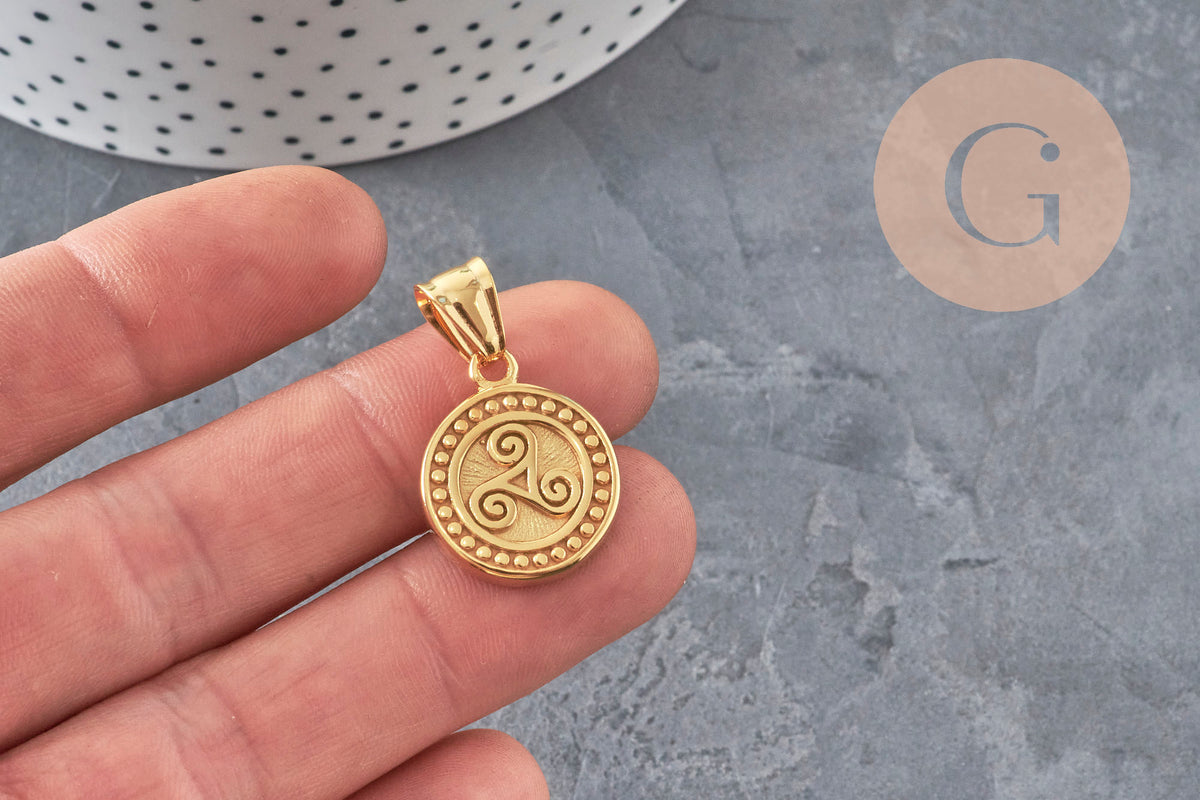 Pendentif médaille triskel acier 304 inoxydable doré IP 22.5mm, x1 (G11359)
