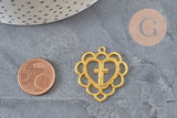 Pendentif coeur croix dentelé zamac doré 31mm, x1 (G11356)