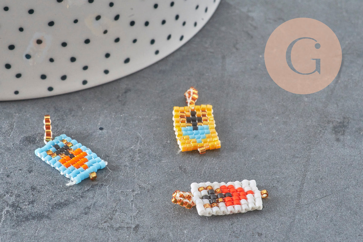 Pendentif rectangle tissage rocaille coeur sacré, x1 VALIDE-Breloques et pendentifs-Gingerlily Perles