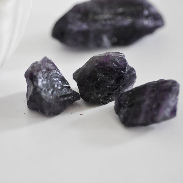Améthyste naturelle brute roulée 40mm, x20Gr (G0239)