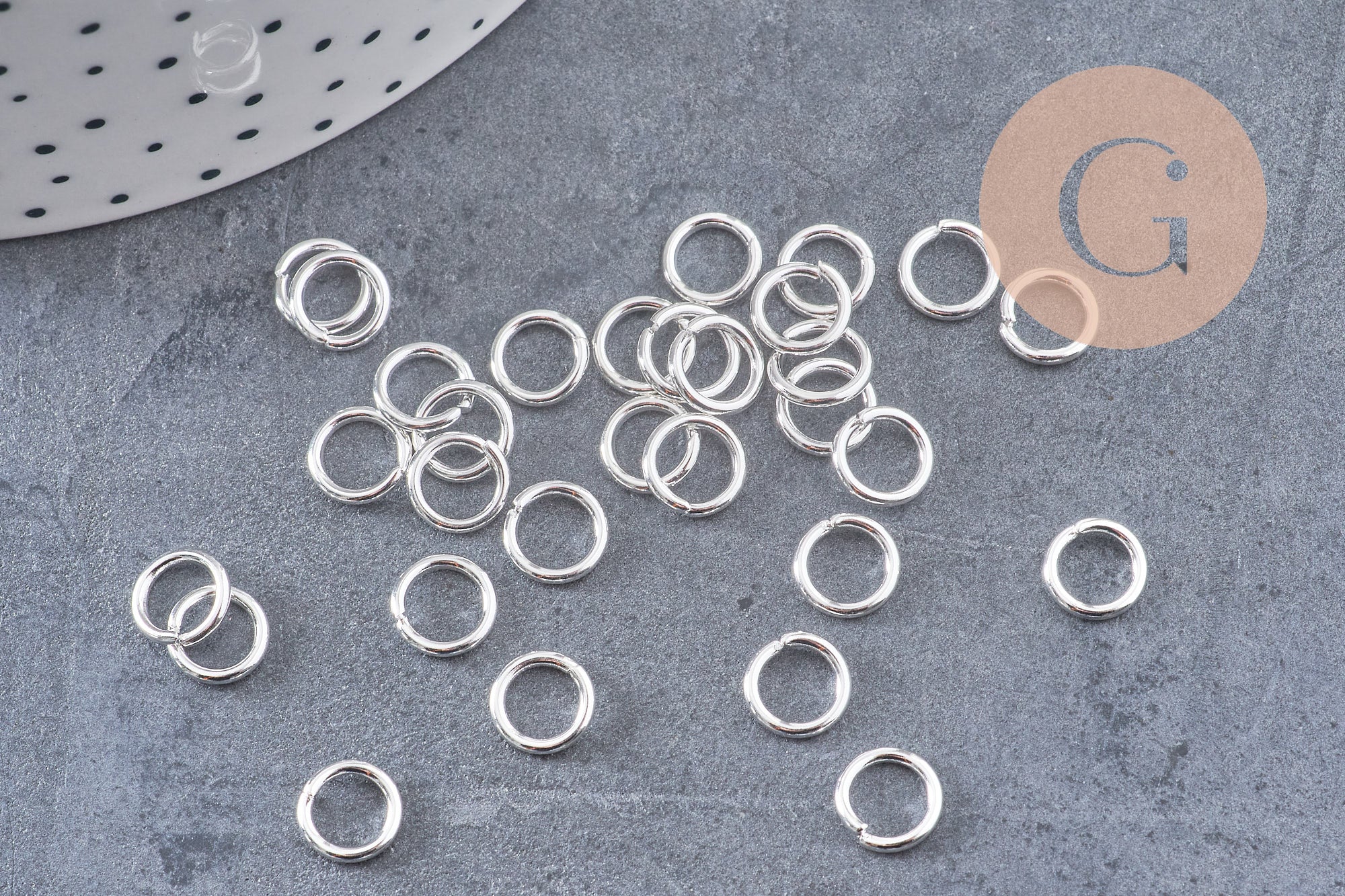 Anneaux ronds acier 304 inoxydable argenté 8mm x 1.2mm, x 50 anneaux (G10860)