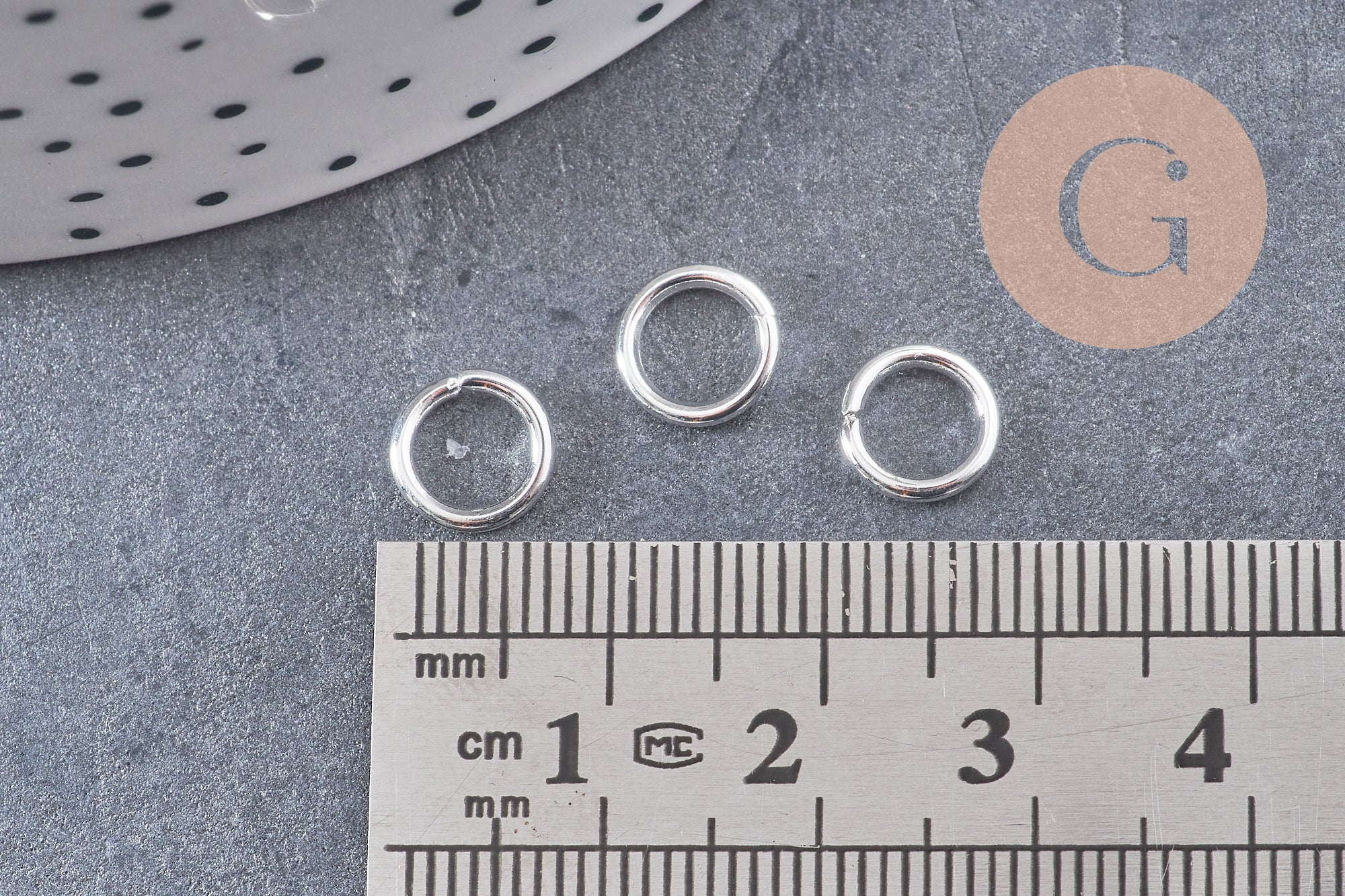 Anneaux ronds acier 304 inoxydable argenté 8mm x 1.2mm, x 50 anneaux (G10860)