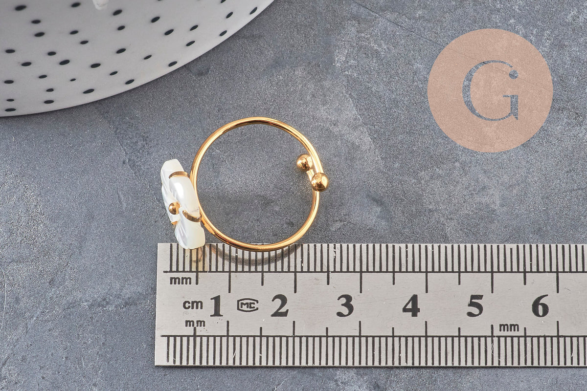 Bague réglable fleur nacre naturelle chaine acier inoxydable doré PVD, x1 (G11077)