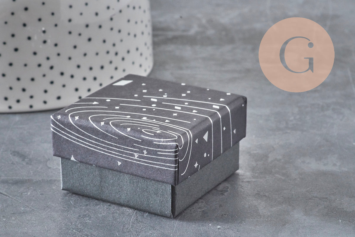 Boite carrée cadeau carton noir galaxie argent 5.3cm, x1 (G11332)-Boîtes à cadeaux-Gingerlily Perles