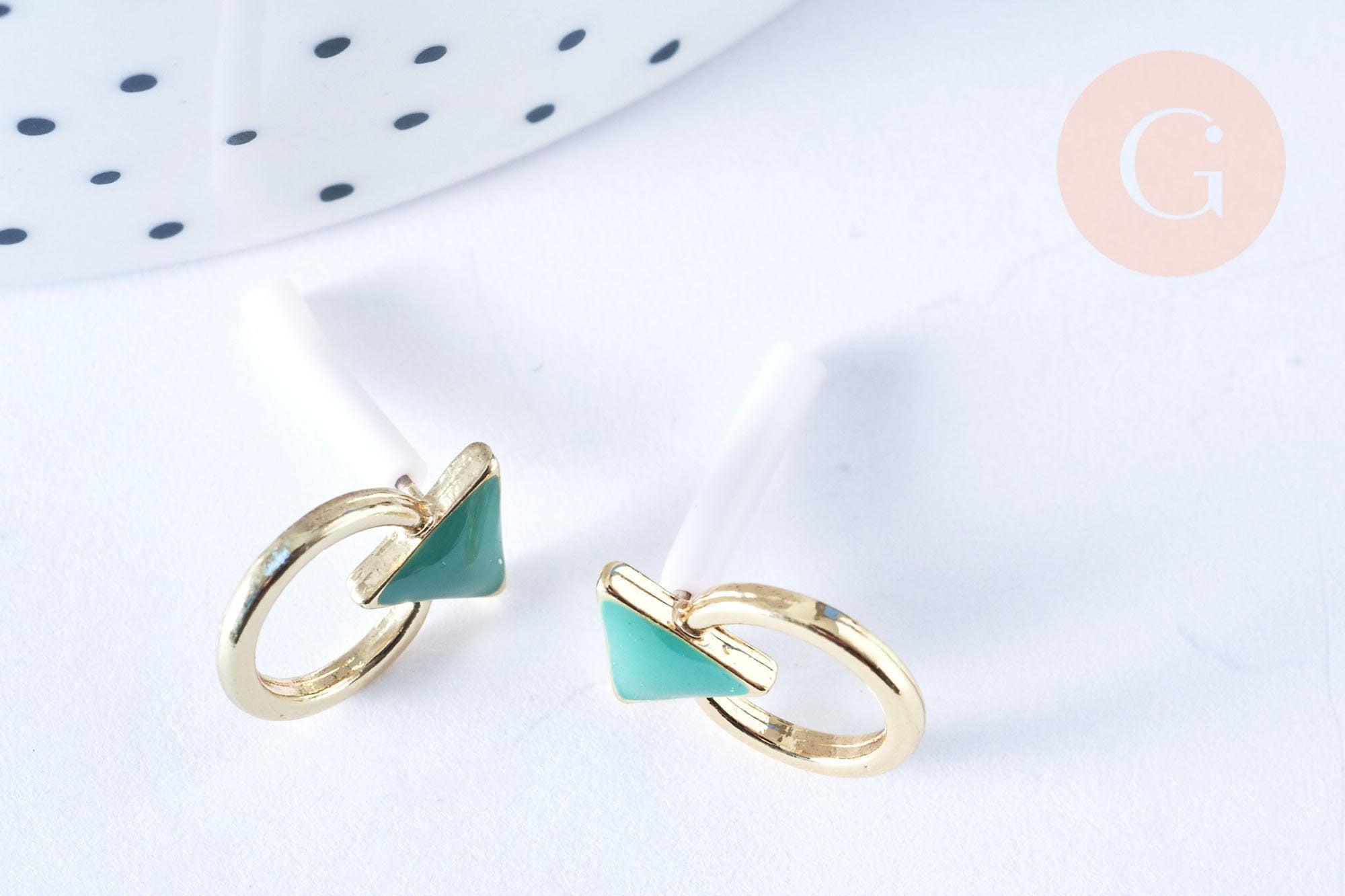 Boucles puces zamac doré triangle émail vert 13.5mm, la paire (G5336)