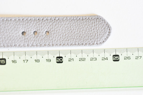 Bracelet cuir gris réglable boucle dorée,25.5mm, x1 (G2492)