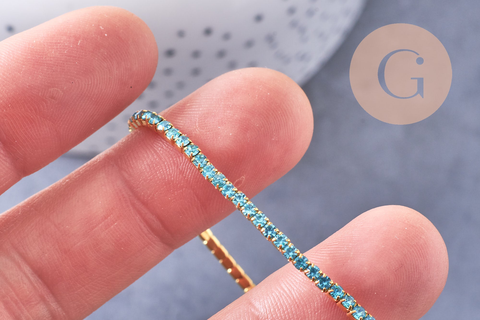 Bracelet élastique laiton doré strass bleu 50mm, x1 (G3960)