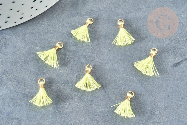 Breloque Pompon jaune clair polyestère support doré 10-15mm,décoration pompon, pompon boucles,fabrication bijoux bohème, x10 (G8219)