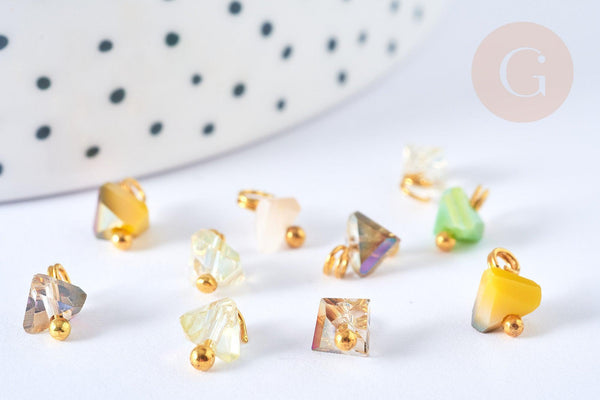 Breloque triangle verre facetté laiton doré 8mm, x10 (G7591)