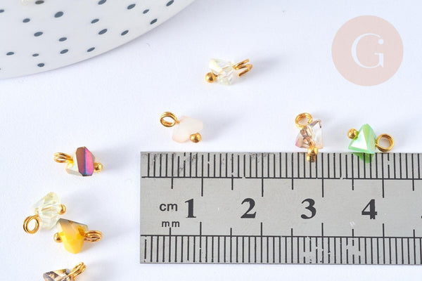 Breloque triangle verre facetté laiton doré 8mm, x10 (G7591)