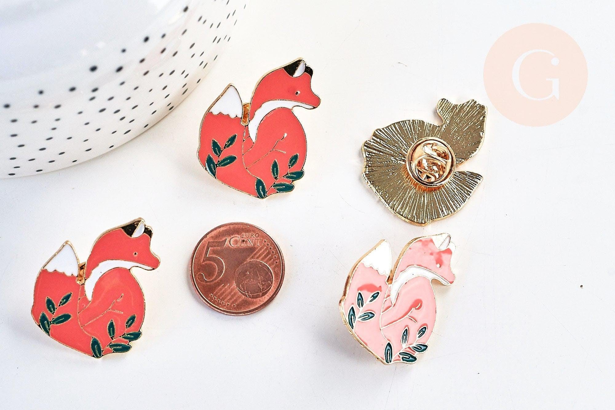 Broche pins renard roux doré émail orange 33mm ,x1 (G5552)