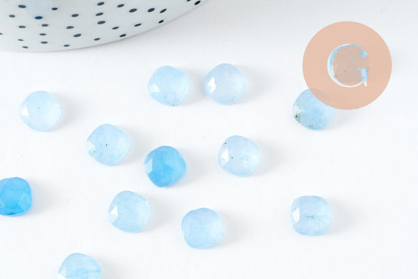 Cabochon carré jade naturel imitation aigue-marine 8x8mm, x1 (G9685)