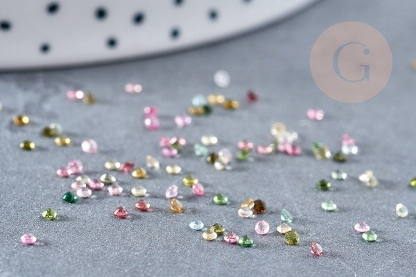 Cabochon forme diamant tourmaline naturelle 1.5mm, x1 (G8744)