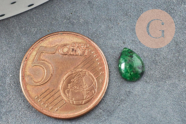 Cabochon goutte rubis sur zoisite naturelle 8x6mm, x1 (G2265)