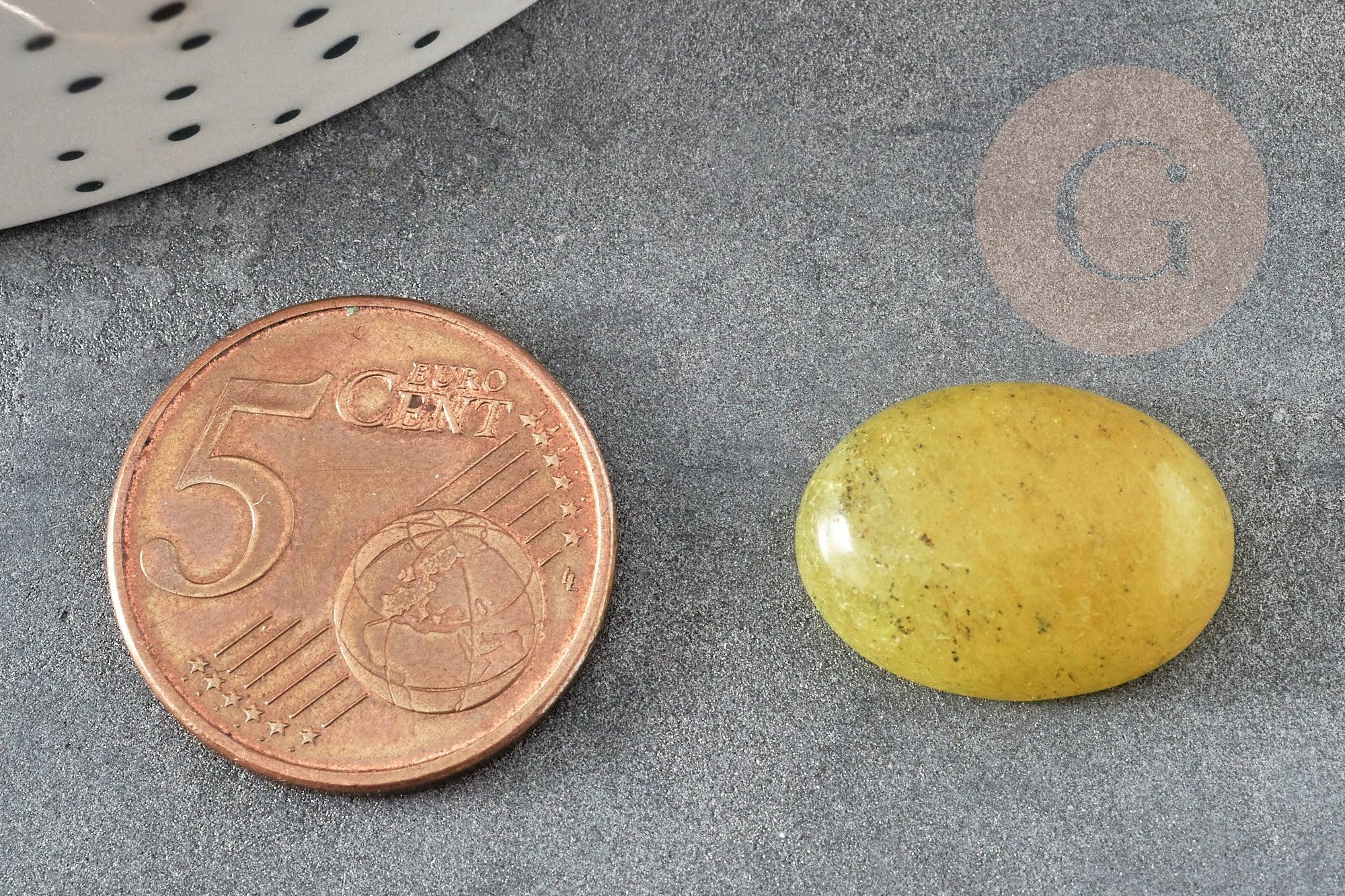 Cabochon jade vert olive naturel 13x18mm, x1 G5045