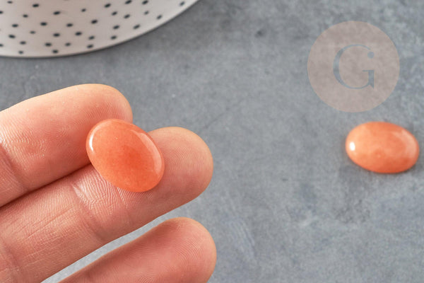 Cabochon ovale jade naturel corail 18 x13mm , x1 (G0988)