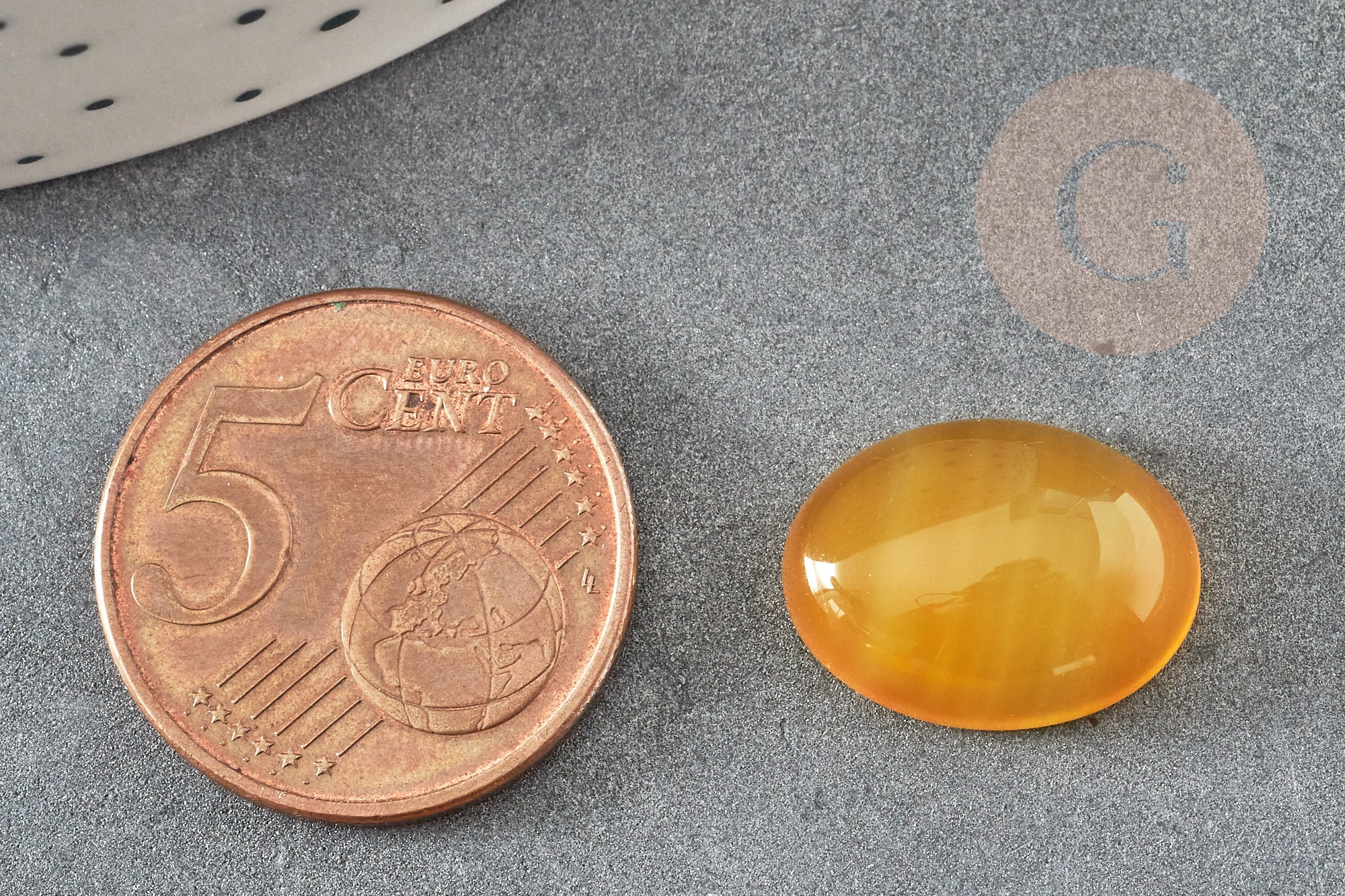 Cabochon ovale jade naturel jaune 16 x12mm, x1 (G2035)