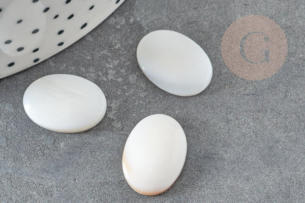 Cabochon ovale nacre blanche naturelle 16mm, x1 (G1964)