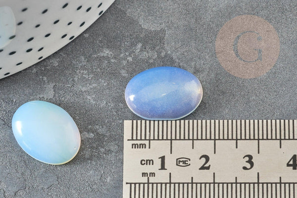 Cabochon ovale opalite blanche 18x13mm, x1 (G0480)