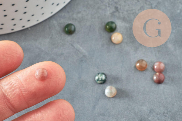 Cabochon rond agate indienne naturelle 6mm, x1 (G1979)