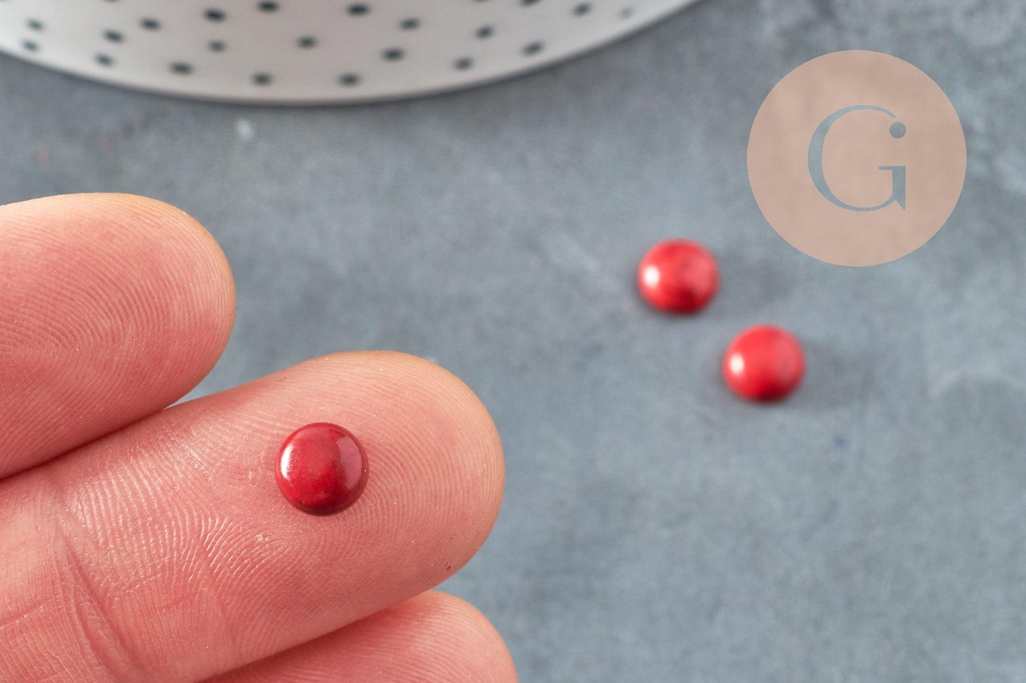 Cabochon rond howlite naturelle rouge 6mm, x1 (G3090)