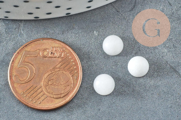 Cabochon rond jade blanc 6mm, x1 (G2885)