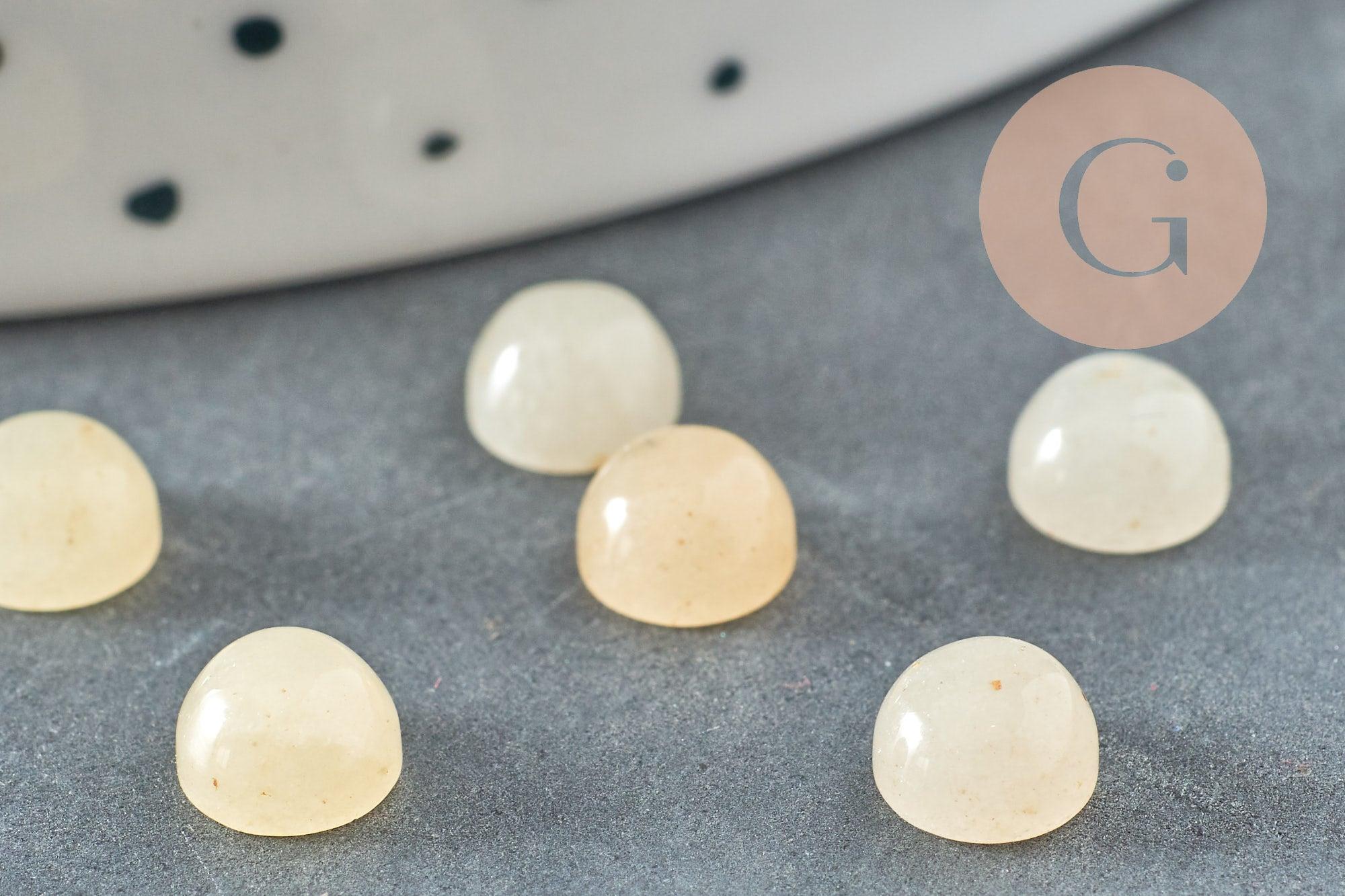 Cabochon rond jade naturel jaune 6mm, x1 (G1391)