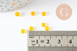 Cabochon rond jade naturel jaune vif 4mm, x1 (G9955)