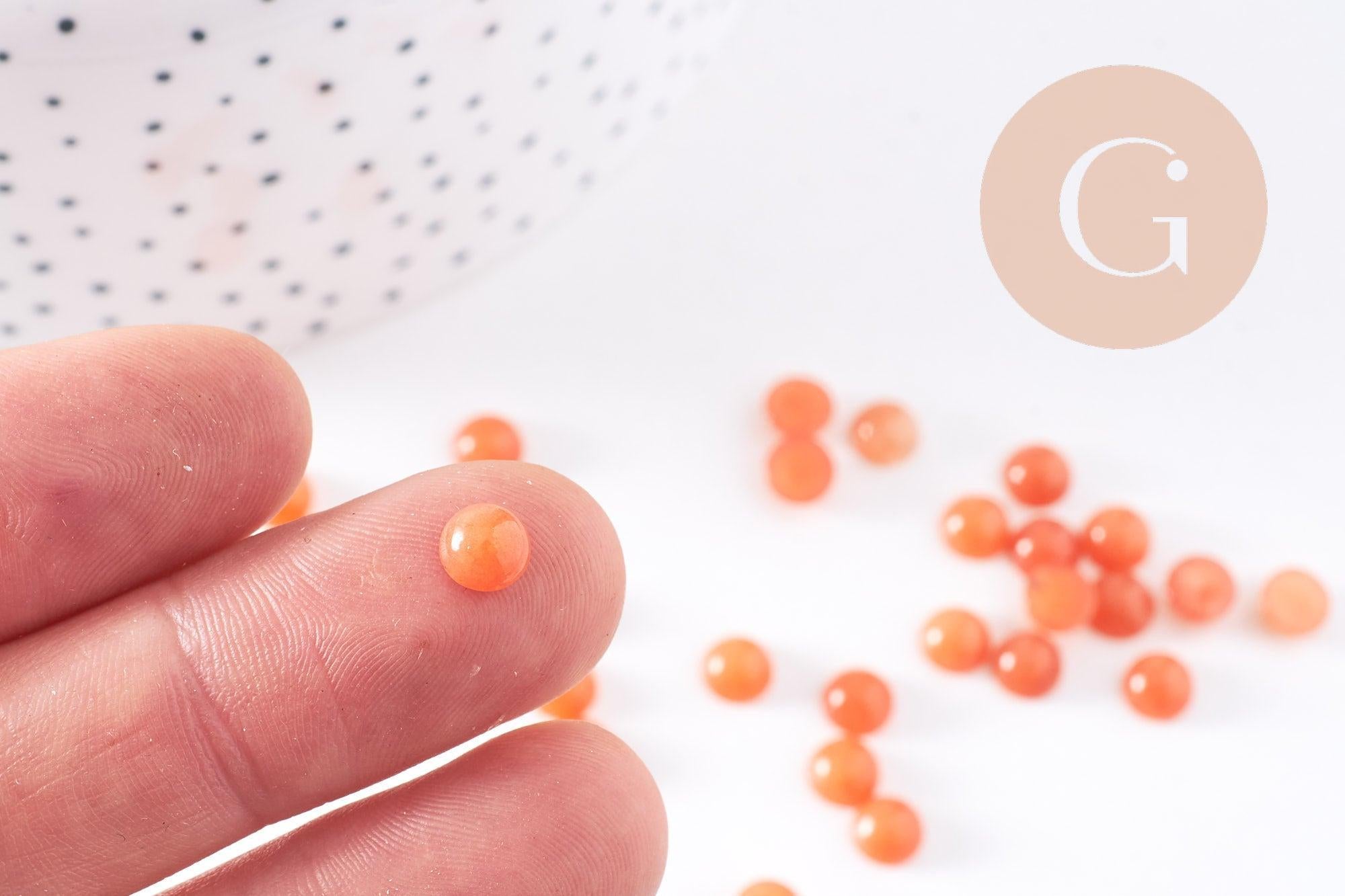 Cabochon rond jade naturel teinté orange 6mm, x1 (G2008)