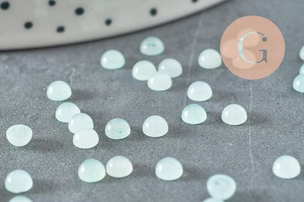 Cabochon rond jade naturel vert clair 4mm, x1 (G9949)