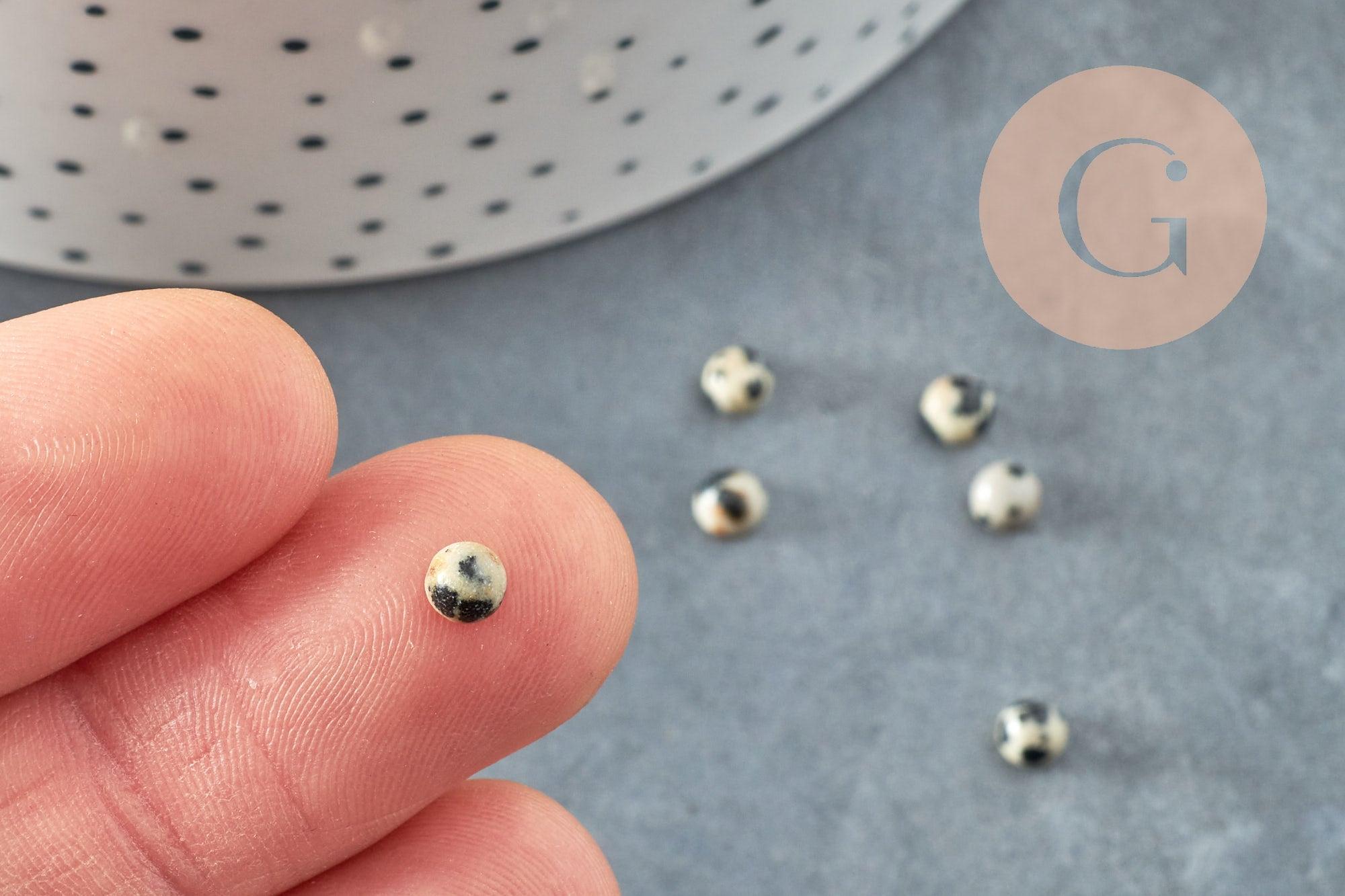 Cabochon rond jaspe dalmatien naturel 4mm, x1 (G2973)