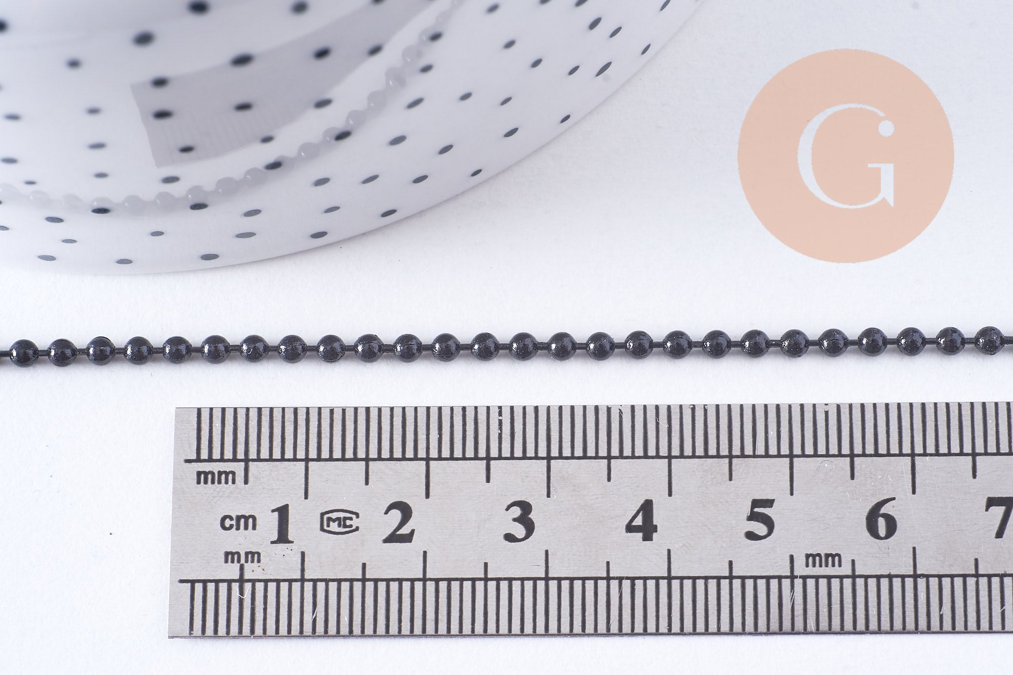 Chaine boule noire intense 2mm, x1 mètre (G10632)