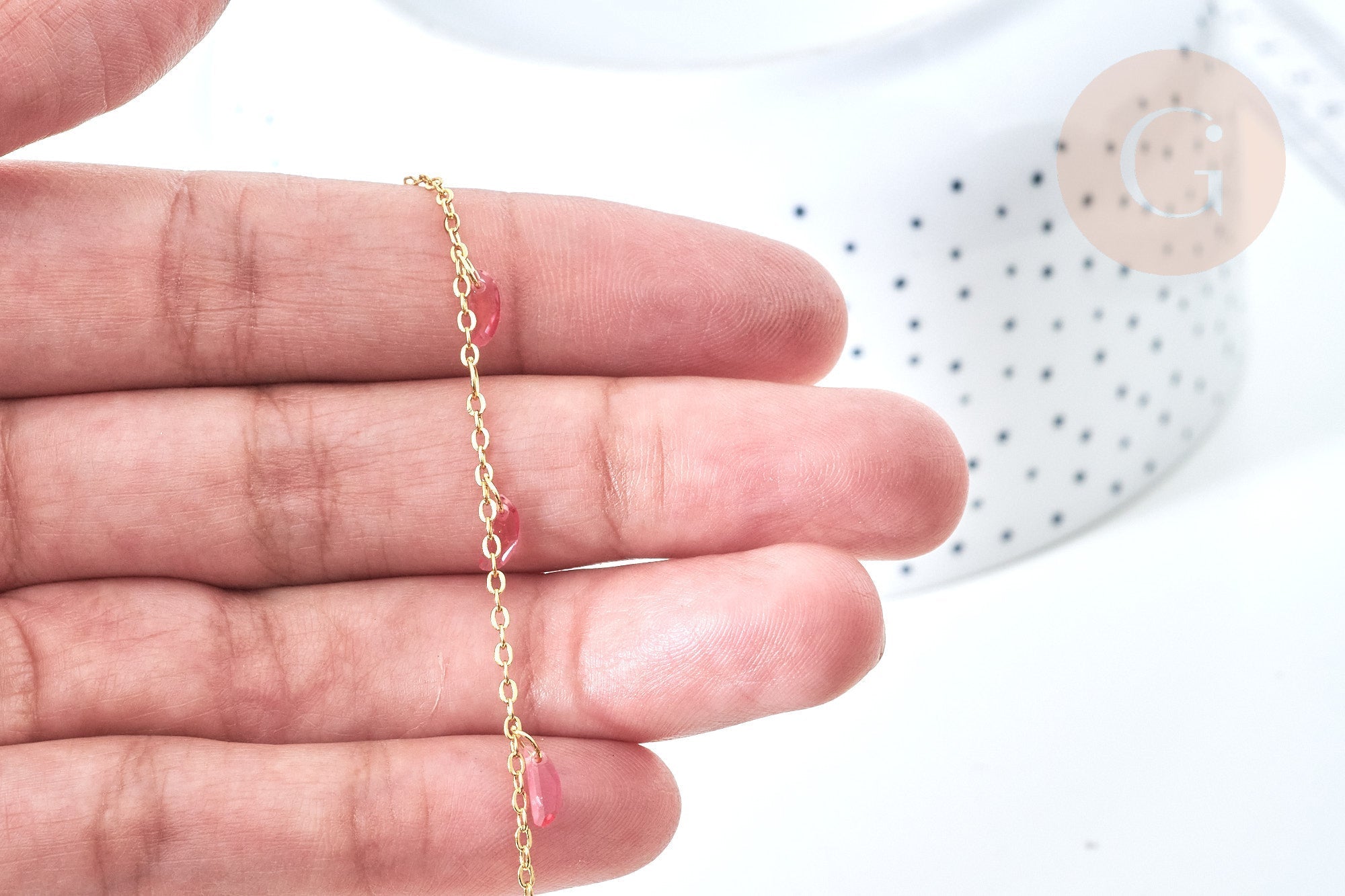 Chaine perle plexiglas facettée rose clair laiton doré 7x3mm, création de bijoux coloré DIY, x1 mètre G7819
