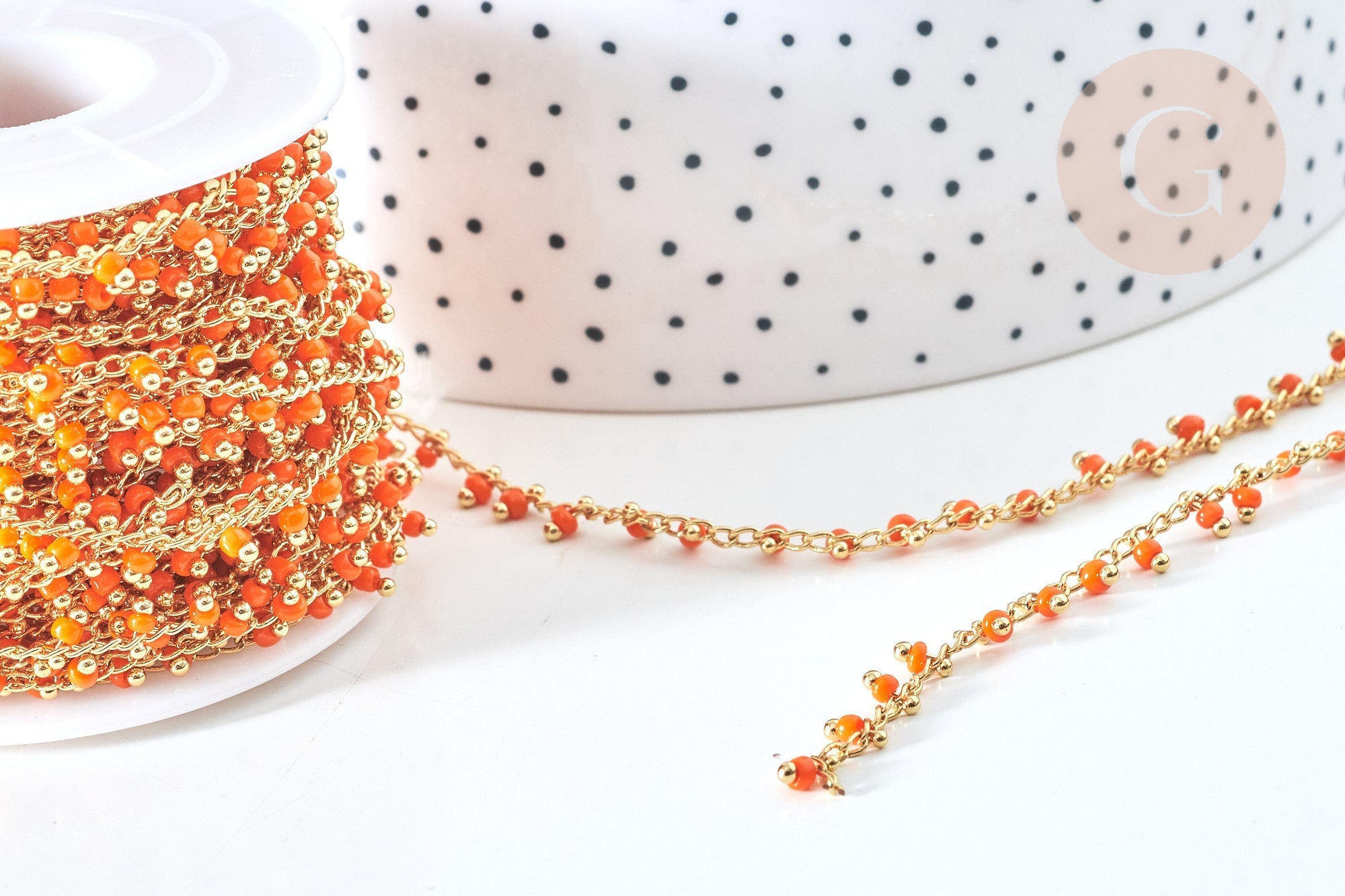 Chaine perles de rocaille orange laiton doré 6x2~3mm, x1 mètre (G7818)