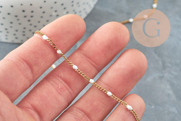 Chaine plate acier inoxydable doré IP fantaisie résine blanc 2.5mm, x1 mètre (G10012)