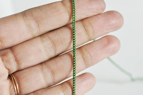 Chaine verte maille plate 1.5mm, x 5metres (G2674)