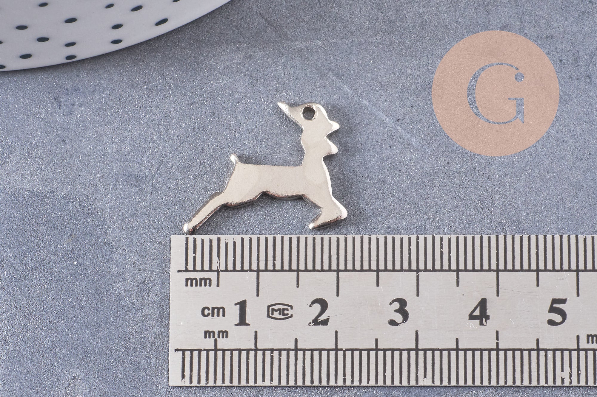 Charm Biche couleur platine 1.5mm, pendentif animal, x5 (G1729)
