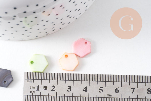 Charm hexagone nacre naturelle 12mm, x10 (G0870)