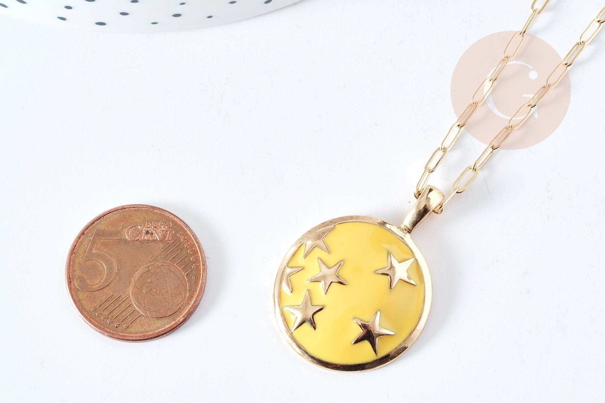 Collier Collier médaille étoile émaillée doré 304 inoxydable émaillé 45-50mm, x1 (G7647)