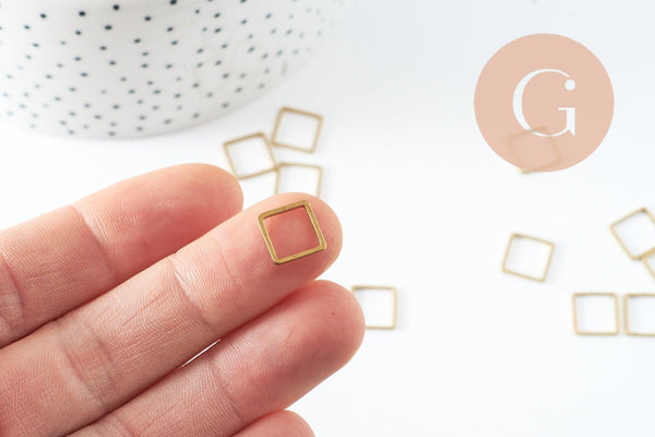 Connecteur carré laiton brut 10mm, x50 (G0866)