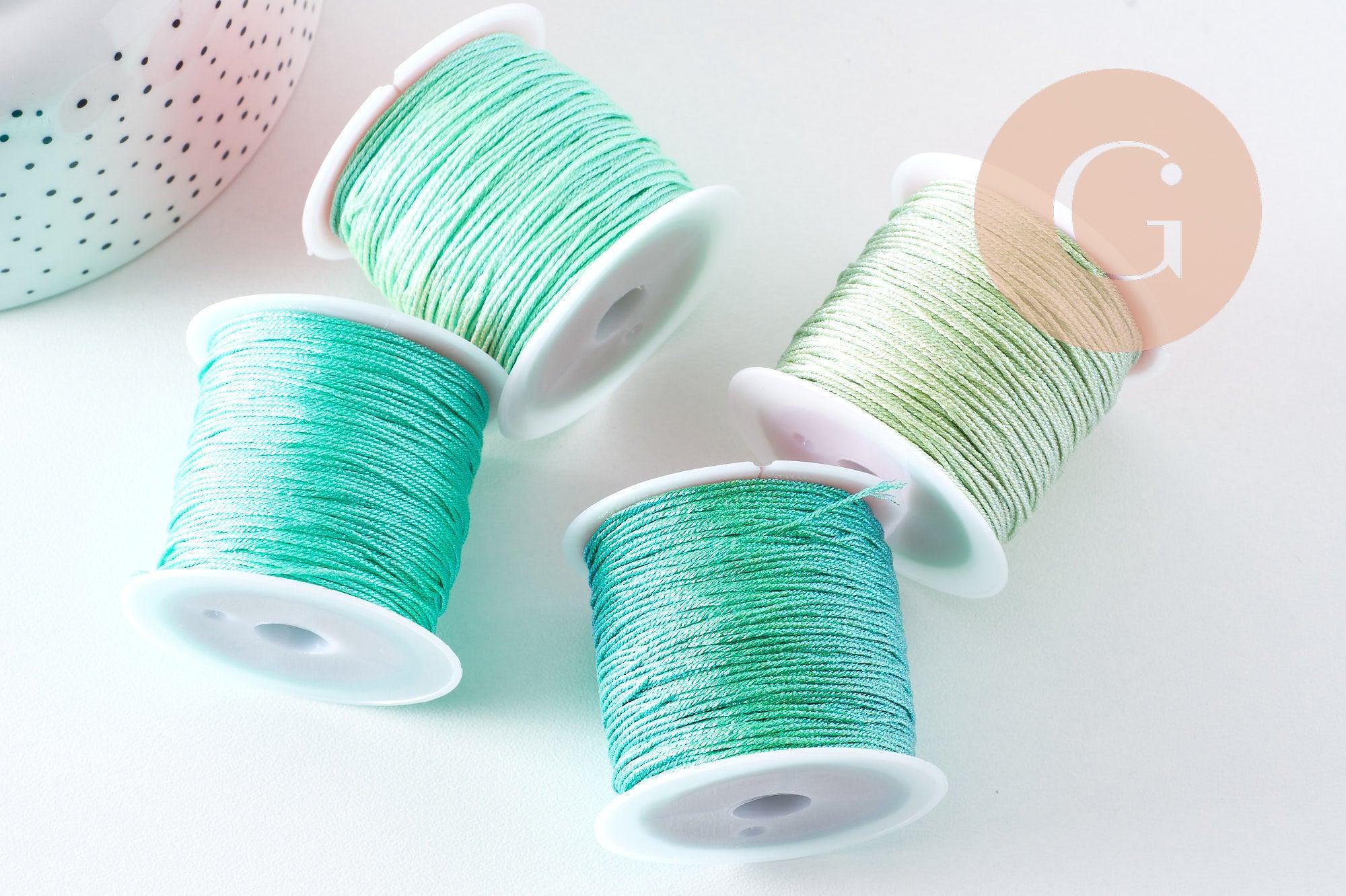Cordon Vert Métallisé 4 nuances polyester 0.8mm, cordon métallisé pour bijoux, x1 mètre (G10504)