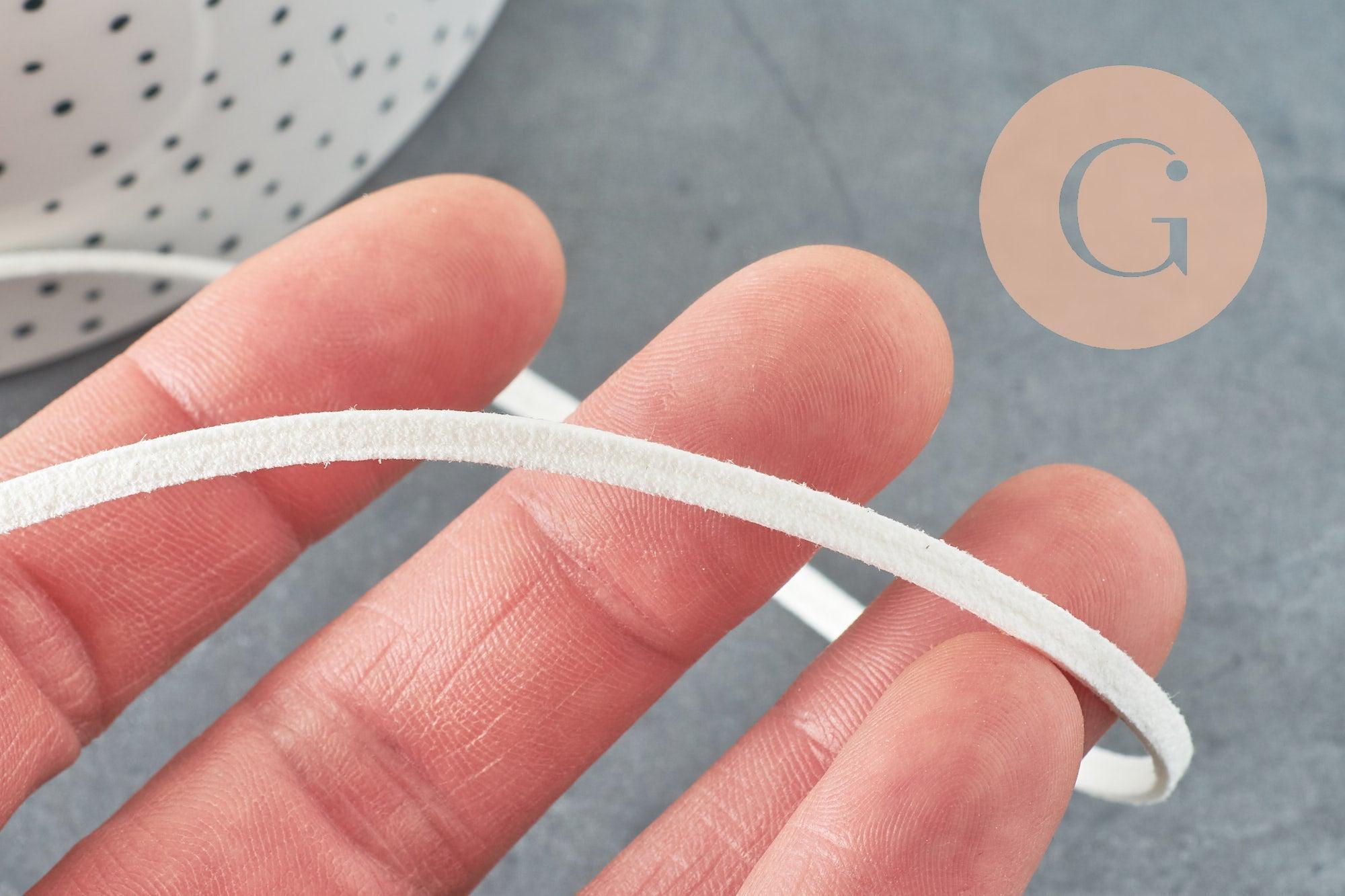 Cordon suédé blanc imitation cuir 4mm, x1 mètre (G0640)
