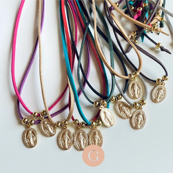 Cordon suédé bleu imitation cuir 3-4mm, x1 mètre (G8302)