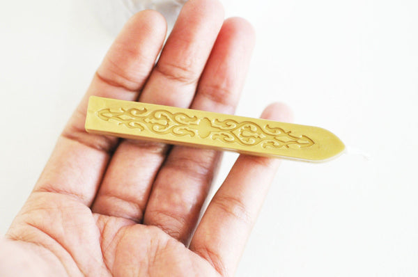 EP Batonnet de cire pour sceau à cacheter doré avec mèche, x1,G3342