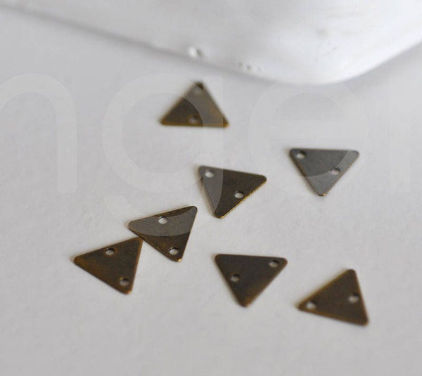 EP Cabochons triangle cuivre 2 trous,fourniture créative, breloque laiton,Sans nickel, breloque cuivre, triangle,création bijoux, les 10,9mm