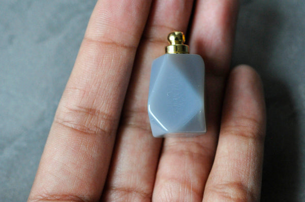 EP -Pendentif bouteille parfum pierre, pendentif pierre naturelle,33mm, x1 G3929